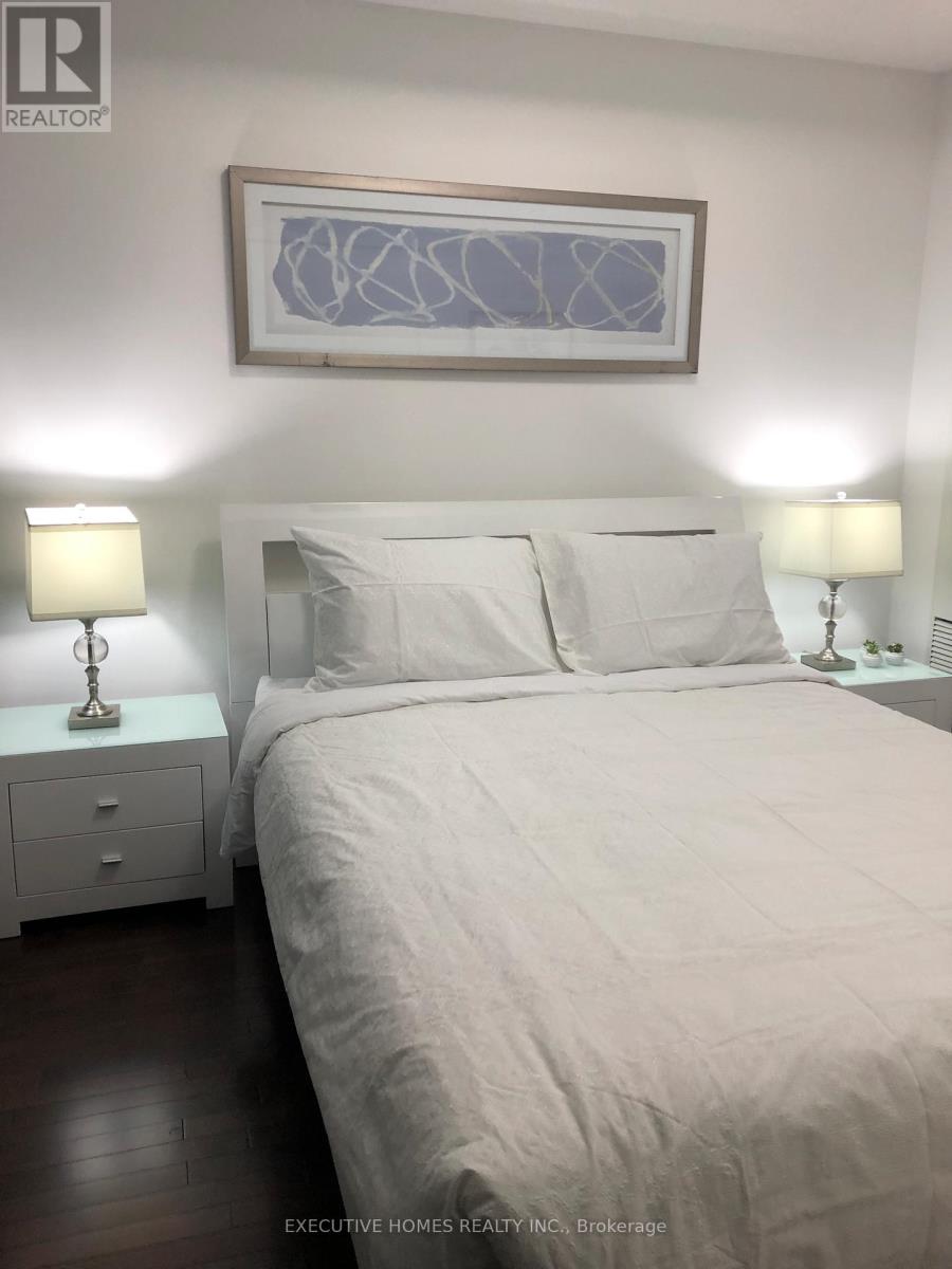 2403 - 12 York Street, Toronto, Ontario  M5J 0A9 - Photo 6 - C12767730