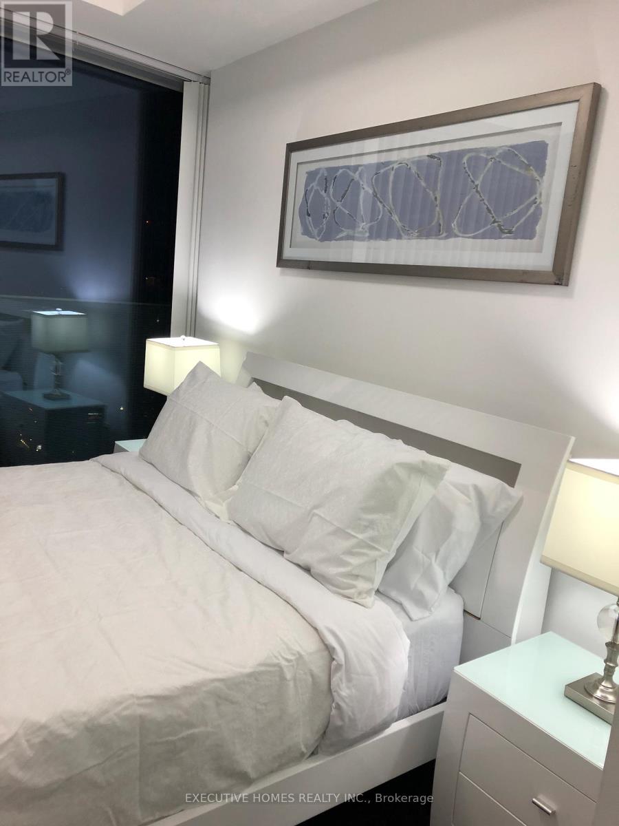 2403 - 12 York Street, Toronto, Ontario  M5J 0A9 - Photo 8 - C12767730