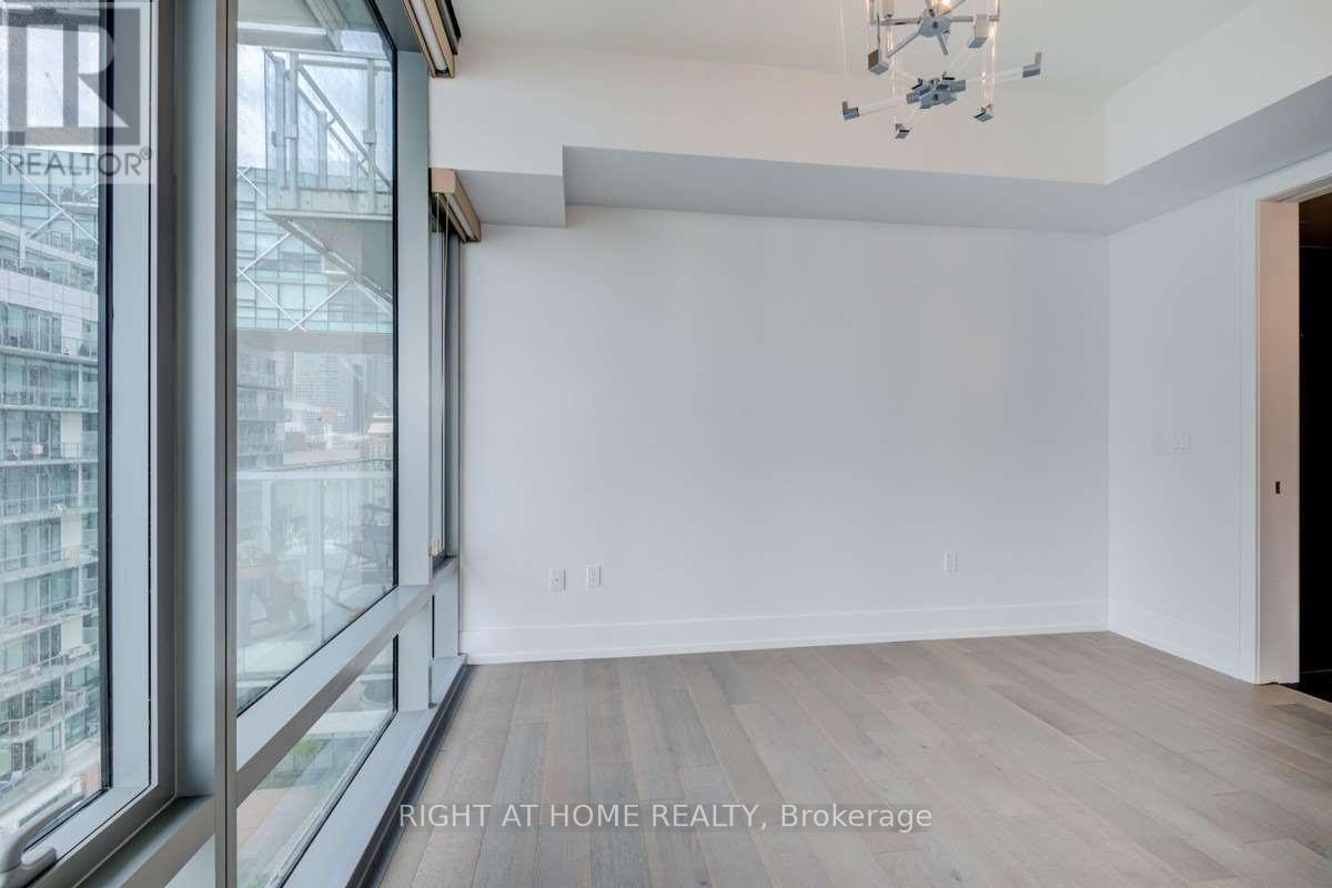 922 - 39 Queens Quay E, Toronto, Ontario  M5E 0A5 - Photo 11 - C12767766