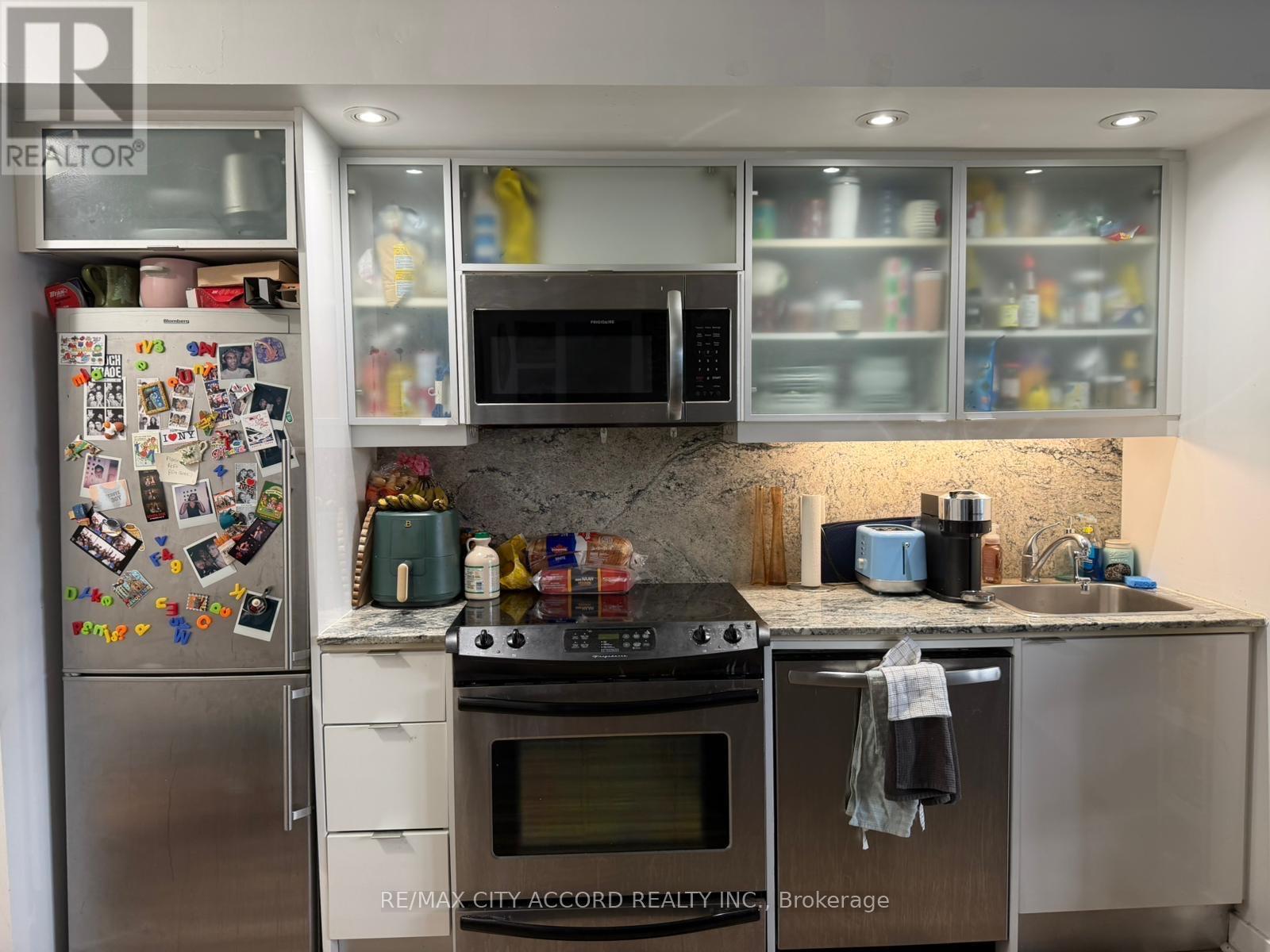 4811 - 25 Telegram Mews, Toronto, Ontario  M5V 3Z1 - Photo 12 - C12767778