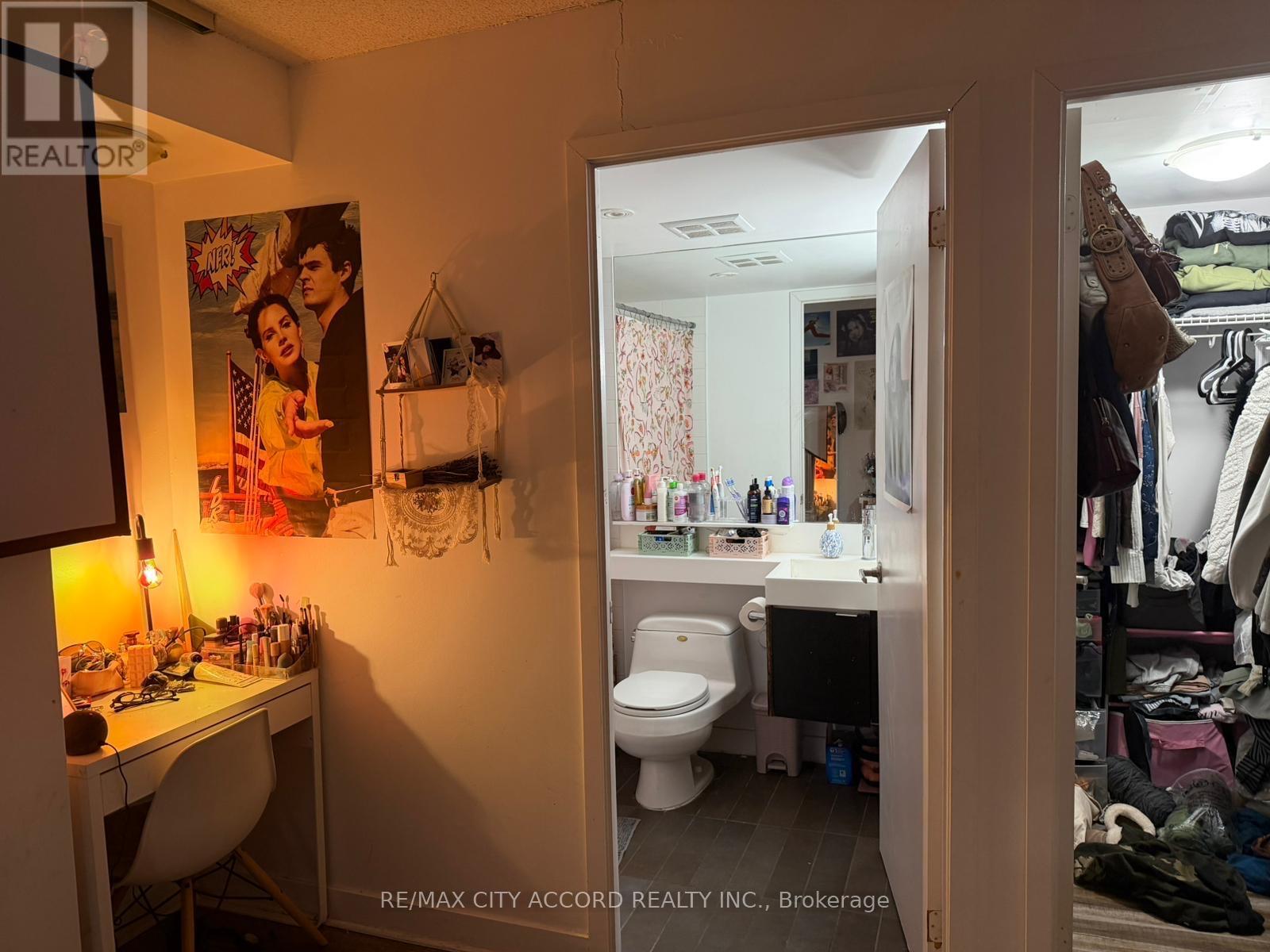 4811 - 25 Telegram Mews, Toronto, Ontario  M5V 3Z1 - Photo 18 - C12767778