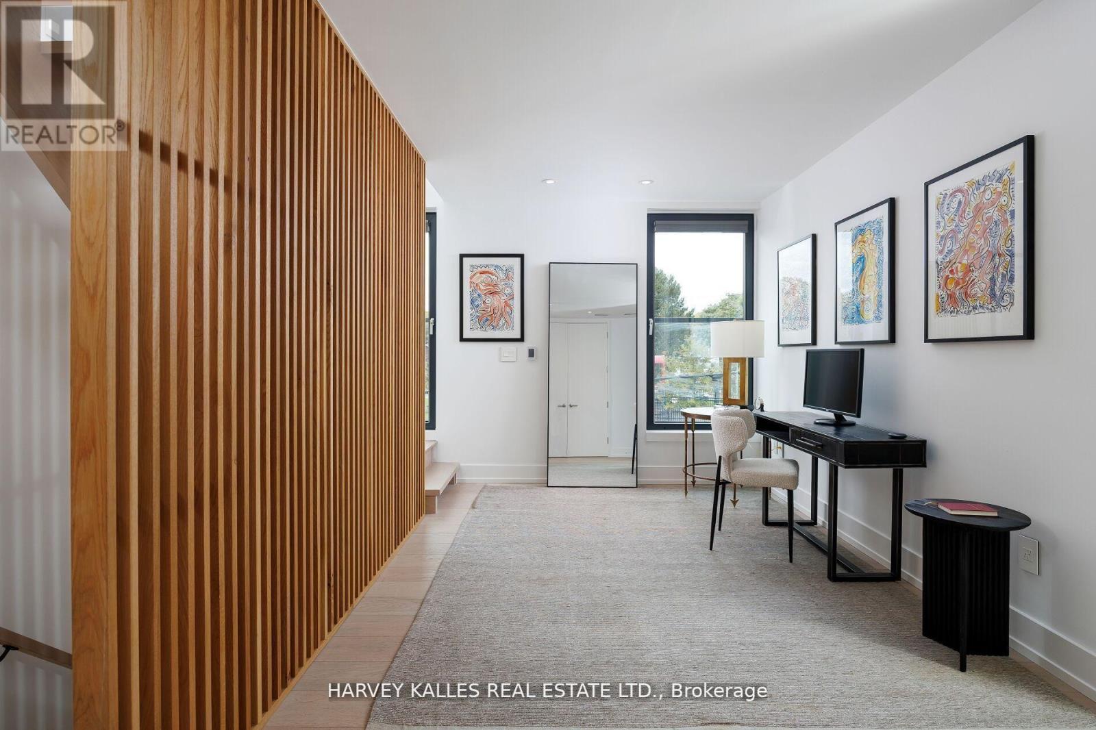 60 Hiltz Avenue, Toronto, Ontario  M4L 2N5 - Photo 16 - E12767636