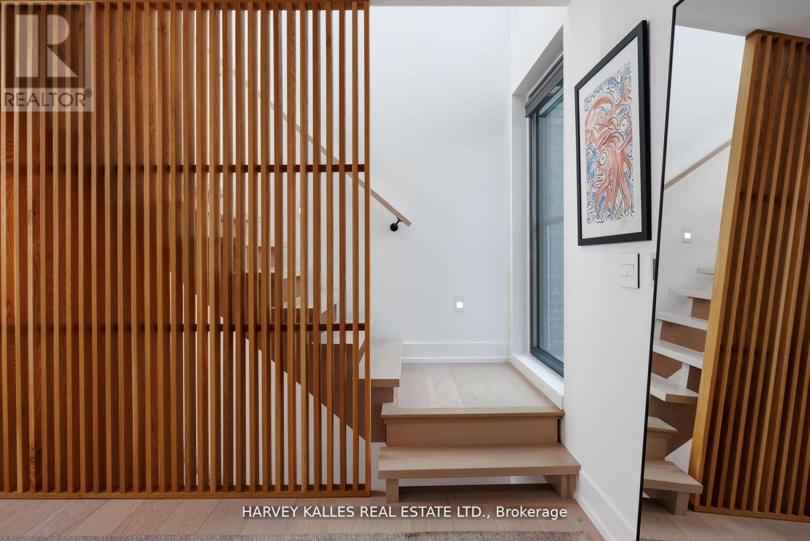 60 Hiltz Avenue, Toronto, Ontario  M4L 2N5 - Photo 27 - E12767636