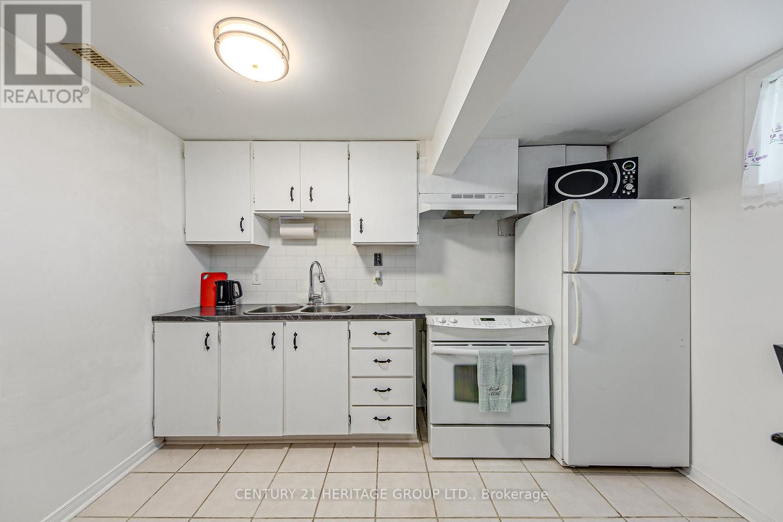 Basement - 148 Riverglen Drive, Georgina, Ontario  L4P 2R2 - Photo 9 - N12657600