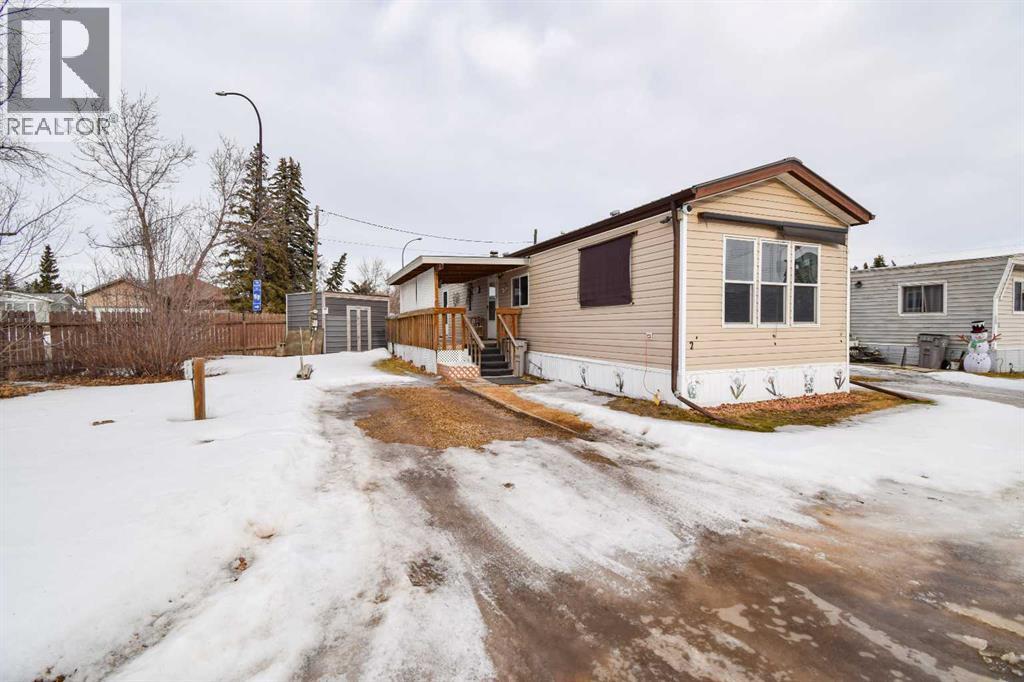 2, 4822 58 Street, Stettler, Alberta  T4K 1B6 - Photo 3 - A2284528