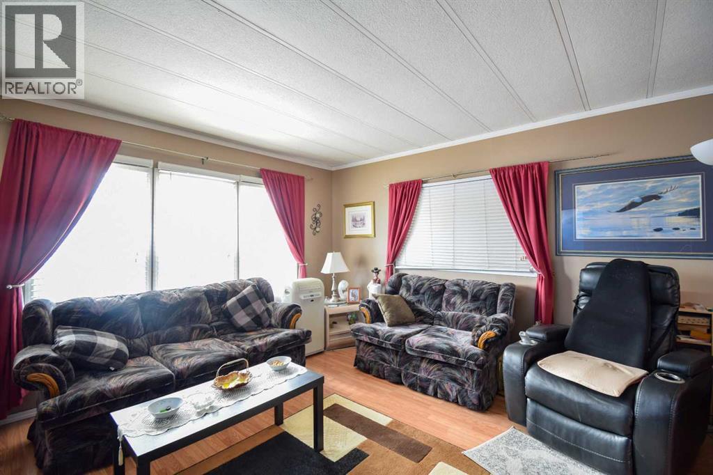 2, 4822 58 Street, Stettler, Alberta  T4K 1B6 - Photo 11 - A2284528