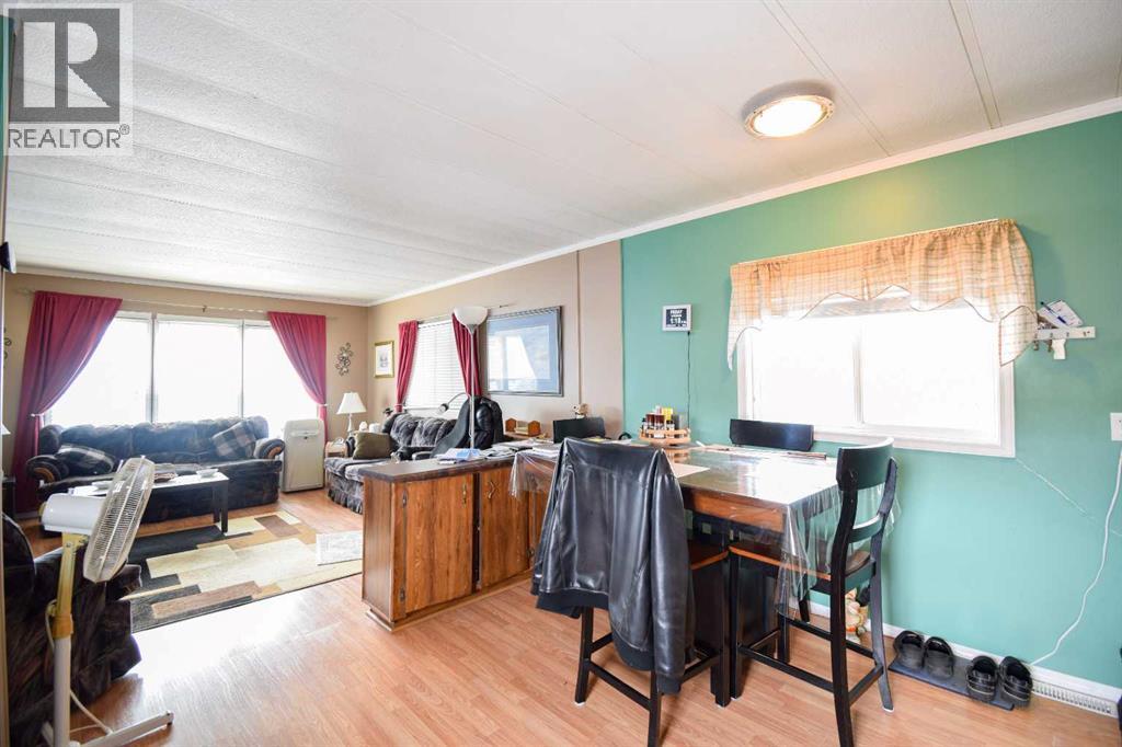 2, 4822 58 Street, Stettler, Alberta  T4K 1B6 - Photo 9 - A2284528