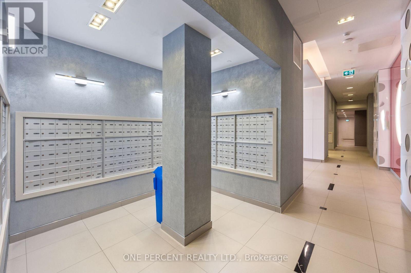 2010 - 20 Meadowglen Place, Toronto, Ontario  M1G 0A9 - Photo 23 - E12764892