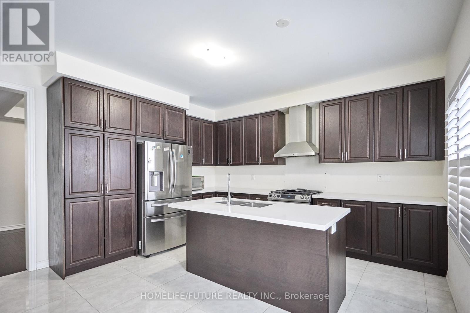 357 Danny Wheeler Boulevard, Georgina, Ontario  L4P 0K2 - Photo 14 - N12767682