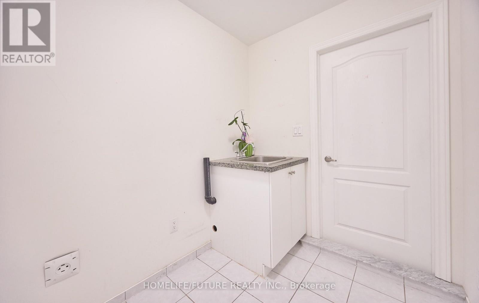 357 Danny Wheeler Boulevard, Georgina, Ontario  L4P 0K2 - Photo 39 - N12767682