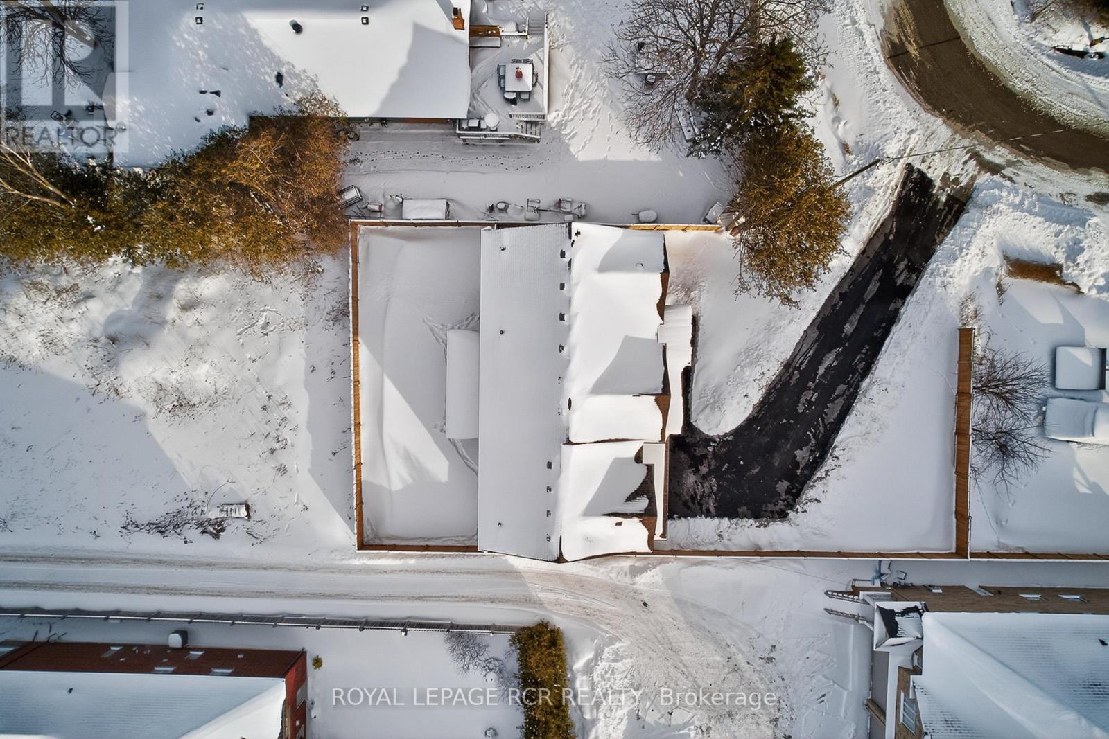 28 St. George Street, Georgina, Ontario  L0E 1L0 - Photo 39 - N12767688