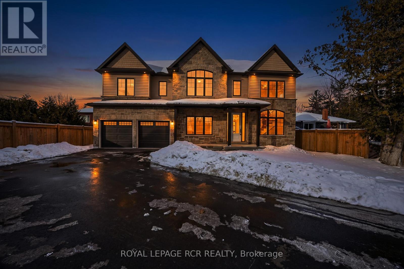 28 St. George Street, Georgina, Ontario  L0E 1L0 - Photo 4 - N12767688