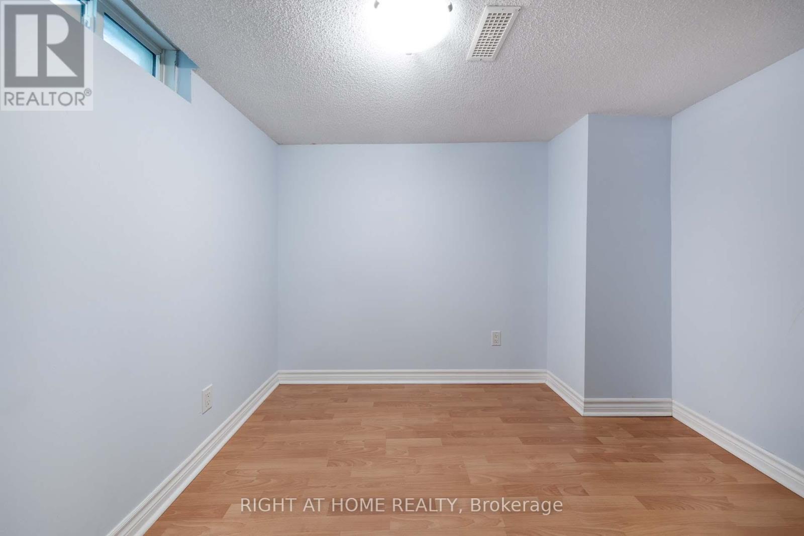 68 Rideau Drive, Richmond Hill, Ontario  L4B 4P3 - Photo 35 - N12767780