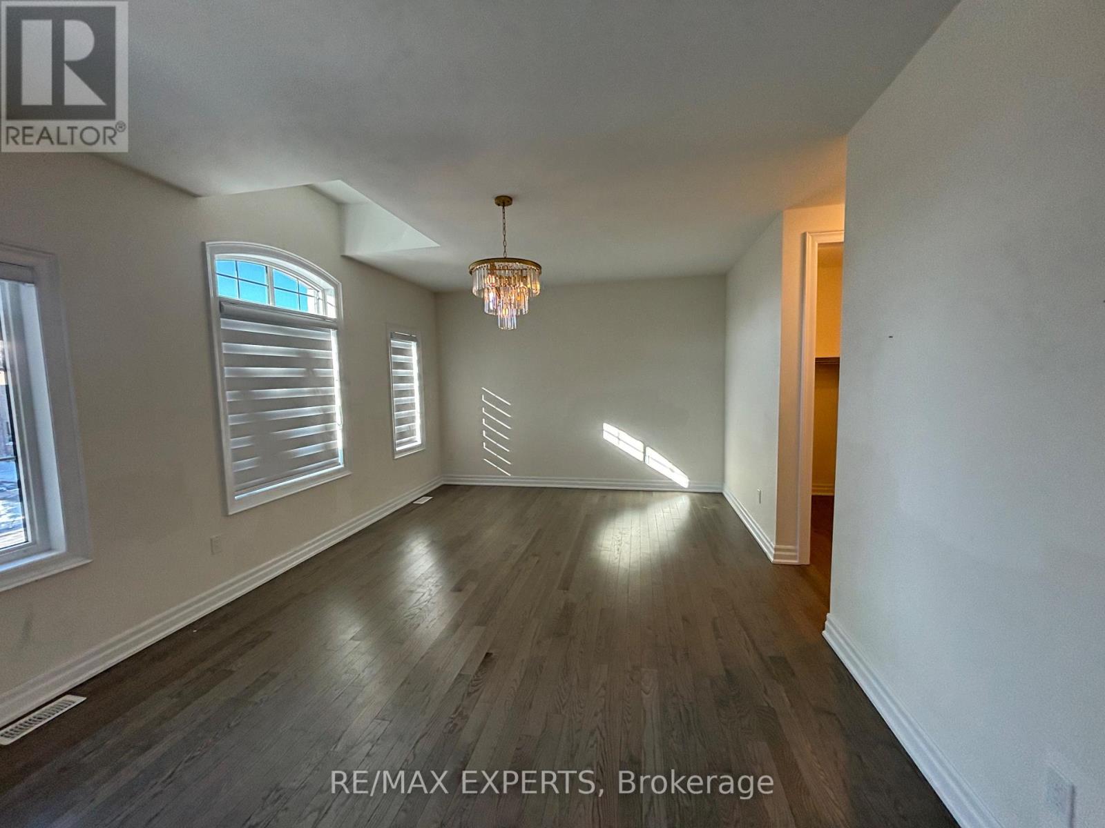 13 Ballantyne Boulevard, Vaughan (Vellore Village), Ontario  L4L 1A6 - Photo 34 - N12740176