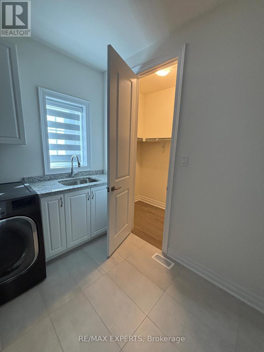 13 Ballantyne Boulevard, Vaughan (Vellore Village), Ontario  L4L 1A6 - Photo 33 - N12740176