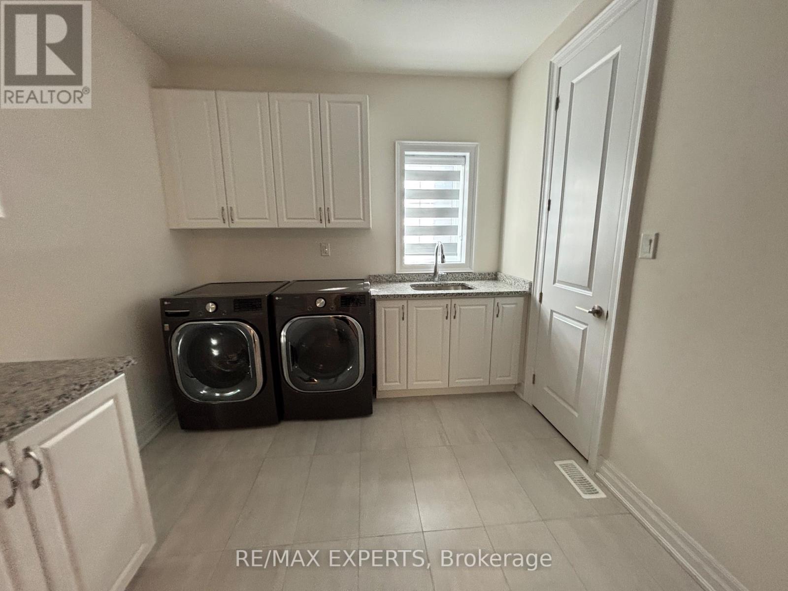 13 Ballantyne Boulevard, Vaughan (Vellore Village), Ontario  L4L 1A6 - Photo 31 - N12740176