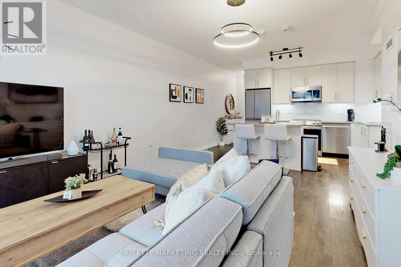 410 - 75 Oneida Crescent, Richmond Hill, Ontario  L4B 0H3 - Photo 18 - N12767668