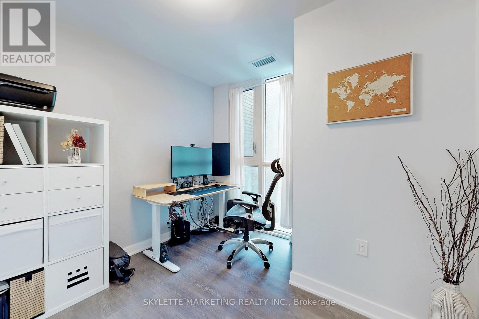 410 - 75 Oneida Crescent, Richmond Hill, Ontario  L4B 0H3 - Photo 7 - N12767668