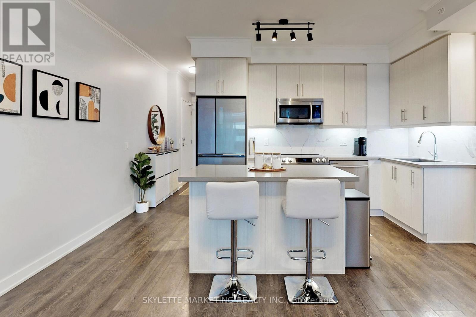 410 - 75 Oneida Crescent, Richmond Hill, Ontario  L4B 0H3 - Photo 11 - N12767668