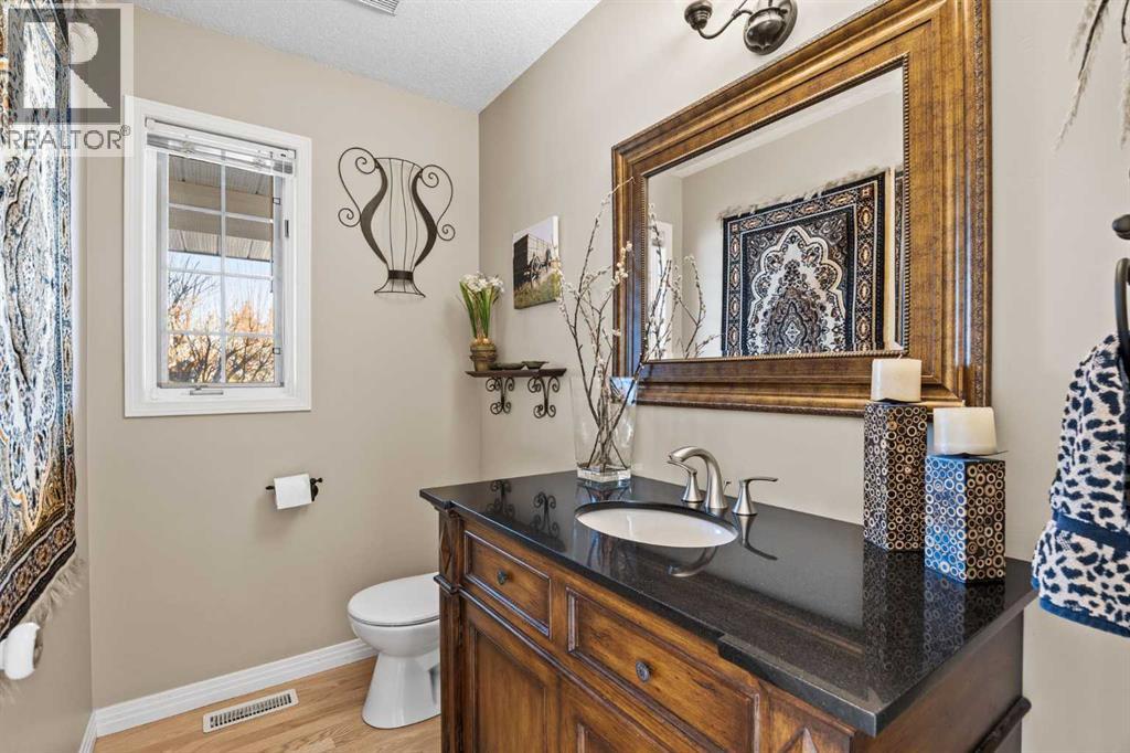 15 Blueridge Close, Rural Rocky View County, Alberta  T3L 2P4 - Photo 18 - A2282542