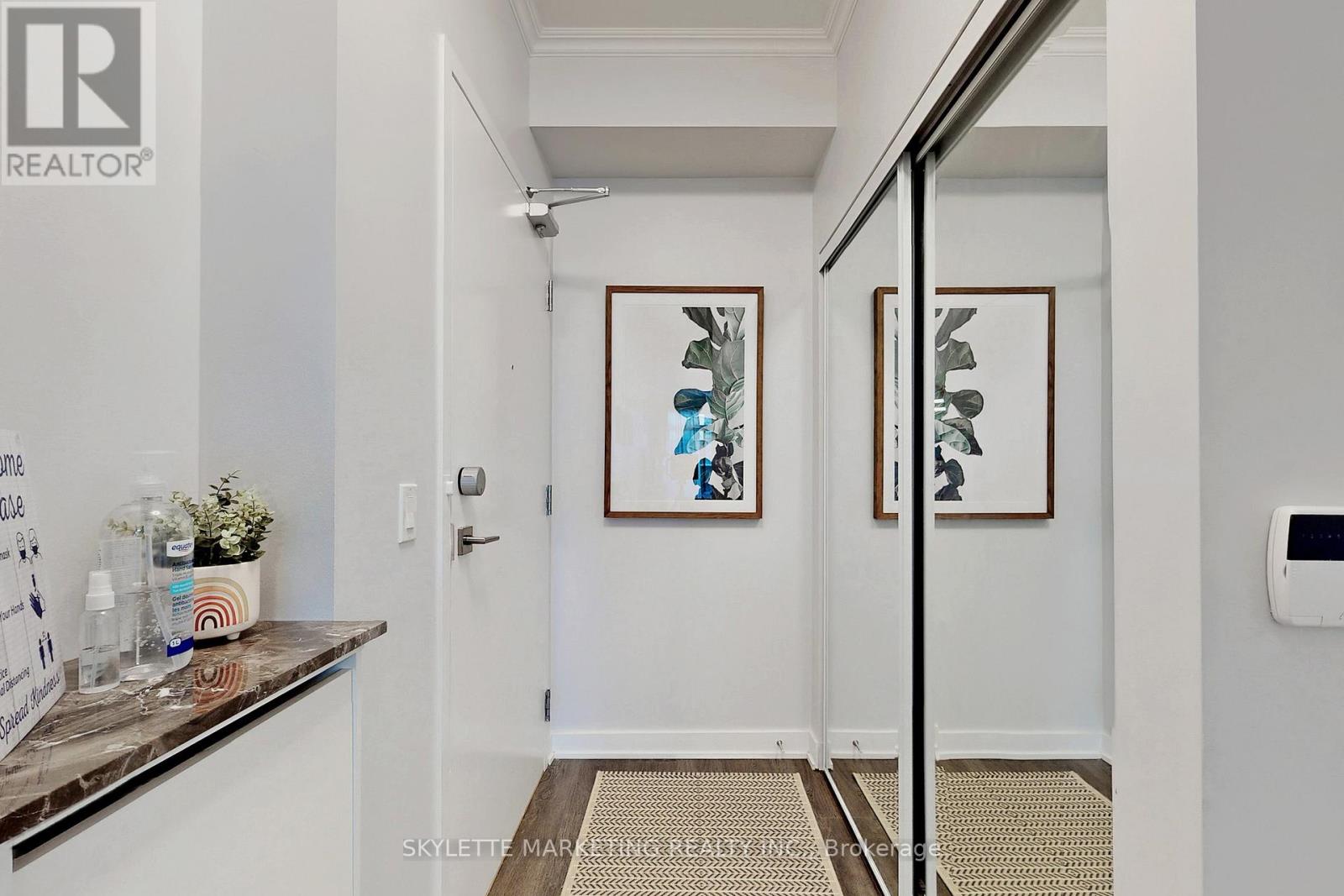 410 - 75 Oneida Crescent, Richmond Hill, Ontario  L4B 0H3 - Photo 6 - N12767668