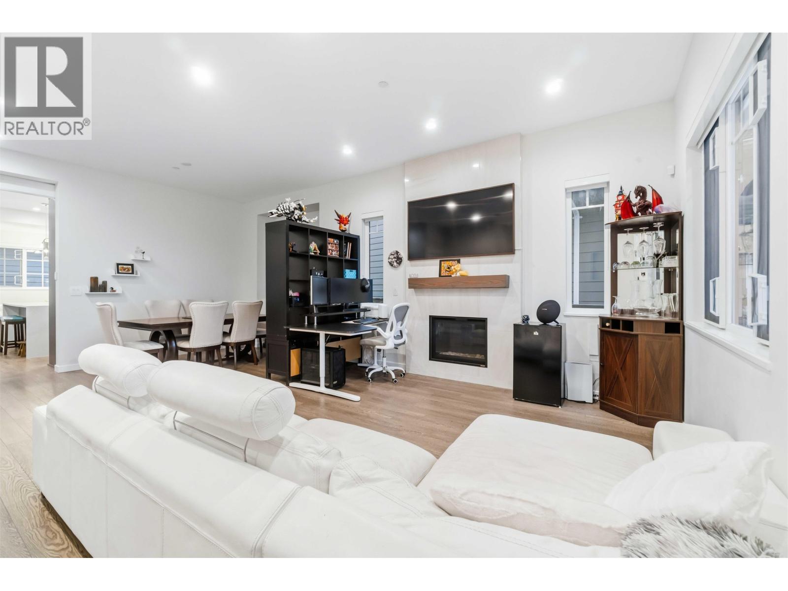 4688 Hazelnut Way, Tsawwassen, British Columbia  V4M 0C5 - Photo 6 - R3084670