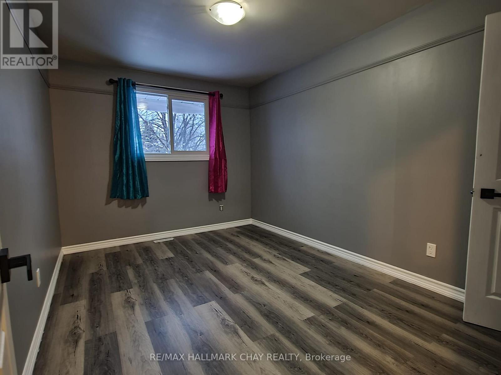 39 Bernick Drive, Barrie (Grove East), Ontario  L4M 5C1 - Photo 10 - S12767618