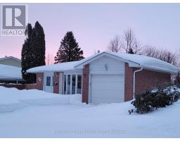 39 BERNICK DRIVE, Barrie, Ontario