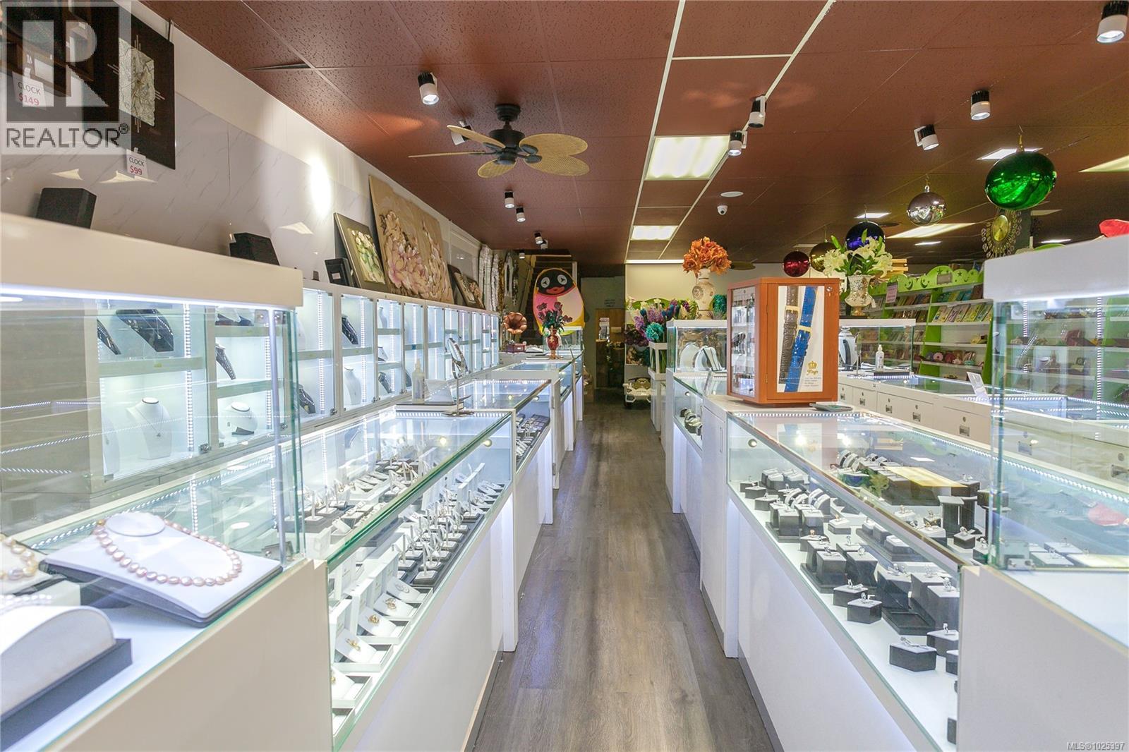 285 5th St, Courtenay, British Columbia  V9N 1J5 - Photo 25 - 1025397