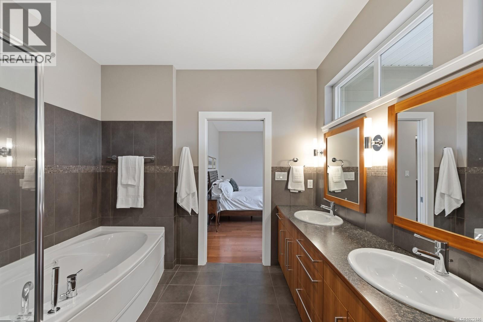 3363 Majestic Dr, Courtenay, British Columbia  V9N 9X6 - Photo 39 - 1025146