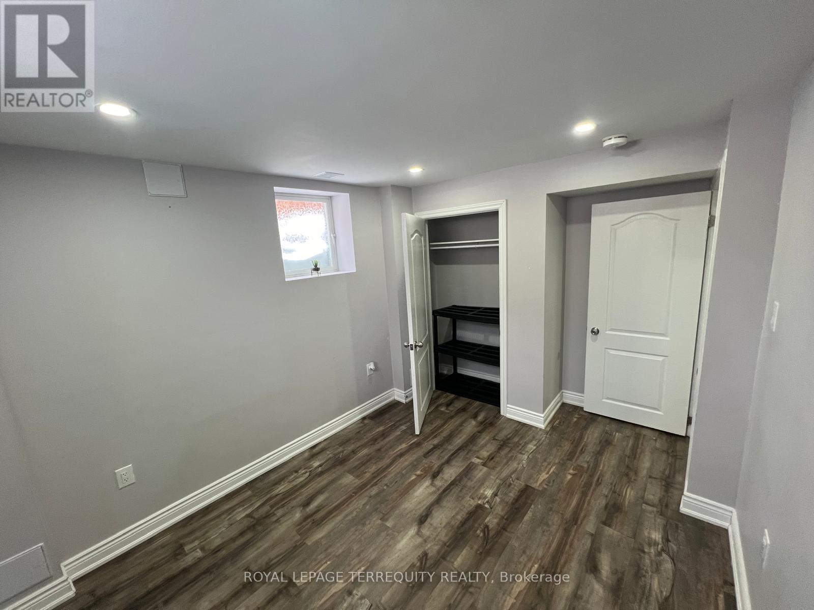 15 Tiger Crescent, Brampton, Ontario  L6R 4C1 - Photo 12 - W12767622