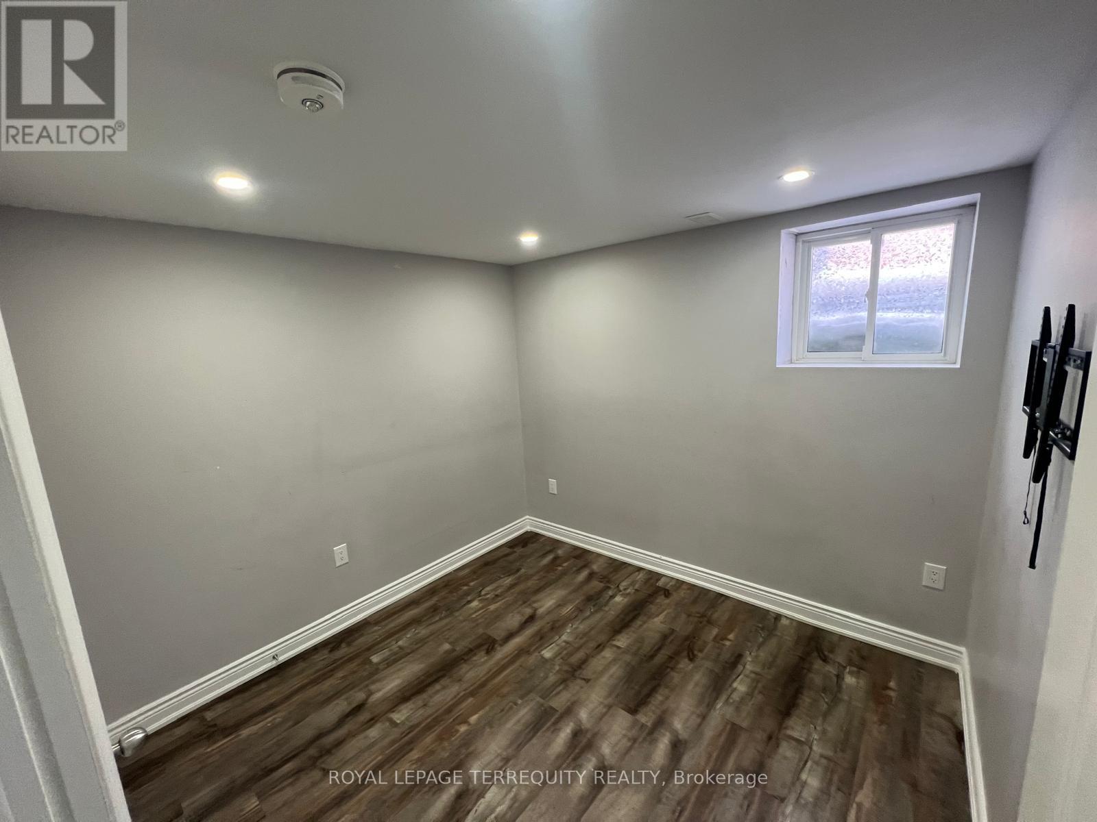 15 Tiger Crescent, Brampton, Ontario  L6R 4C1 - Photo 39 - W12767622