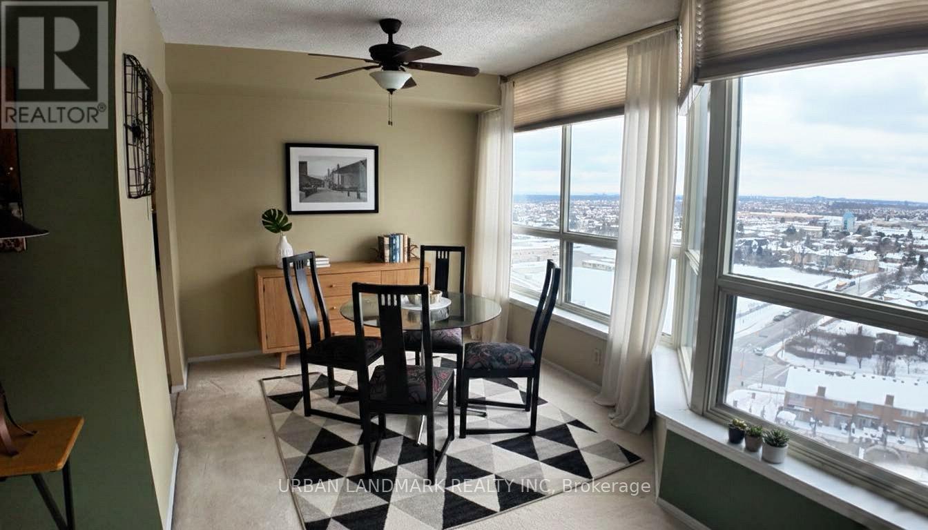 1901 - 55 Elm Drive W, Mississauga, Ontario  L5B 3Z3 - Photo 4 - W12767628