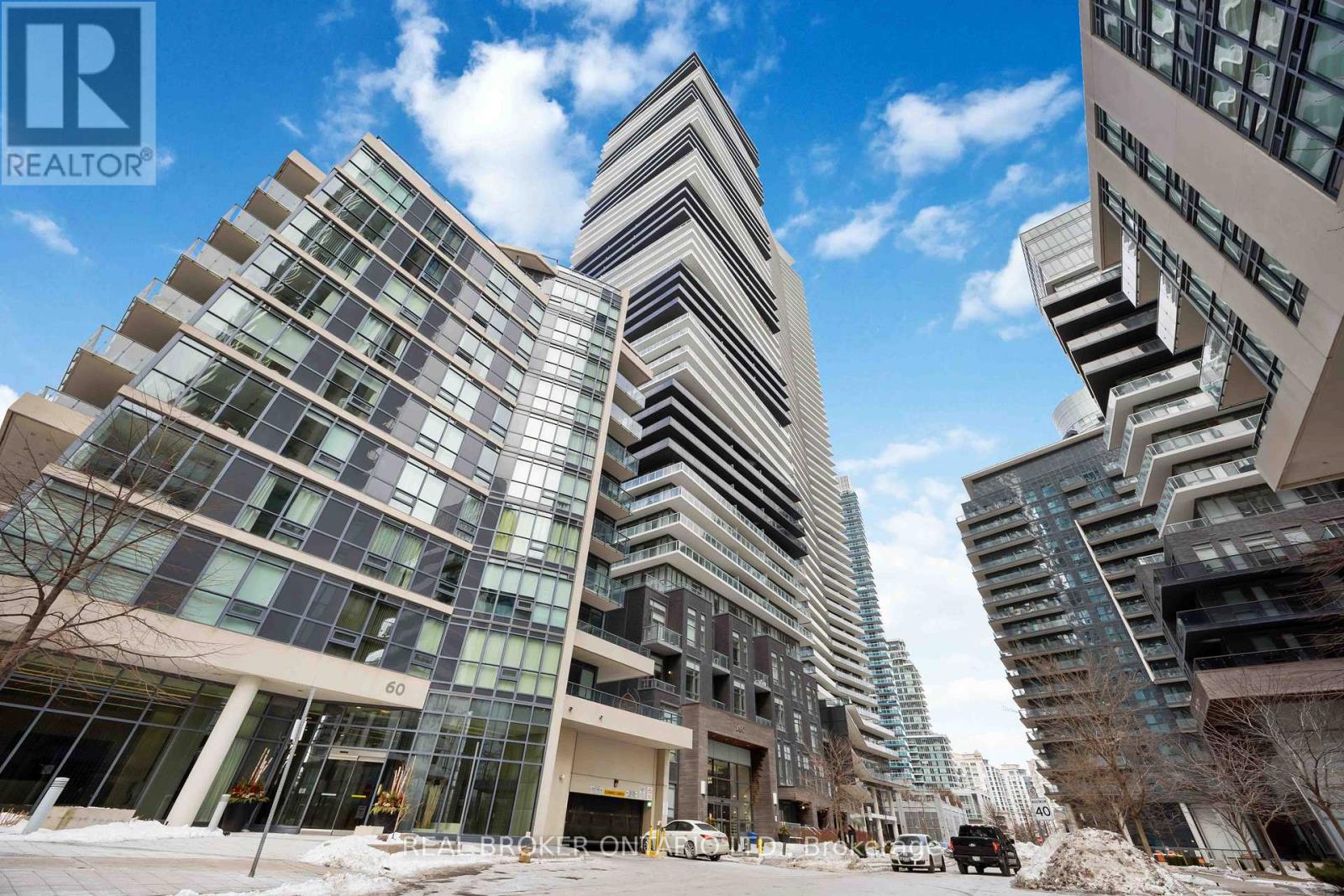 302 - 56 ANNIE CRAIG DRIVE, Toronto, Ontario