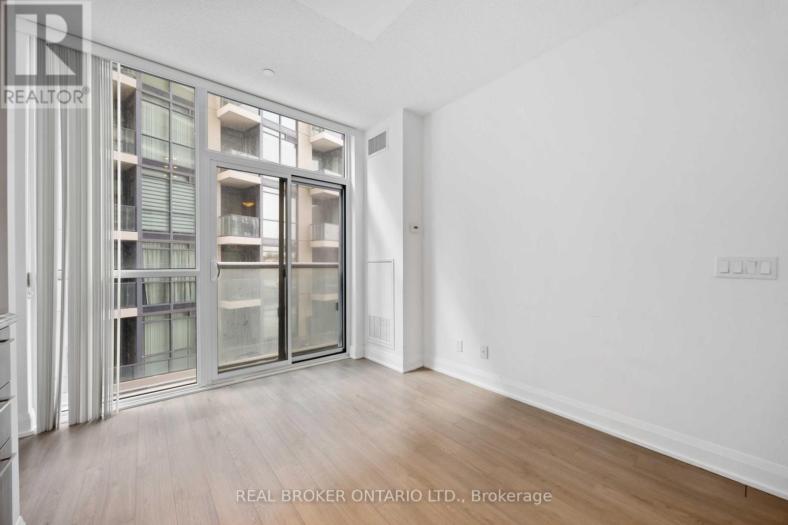 302 - 56 Annie Craig Drive, Toronto, Ontario  M8V 0C5 - Photo 11 - W12767662