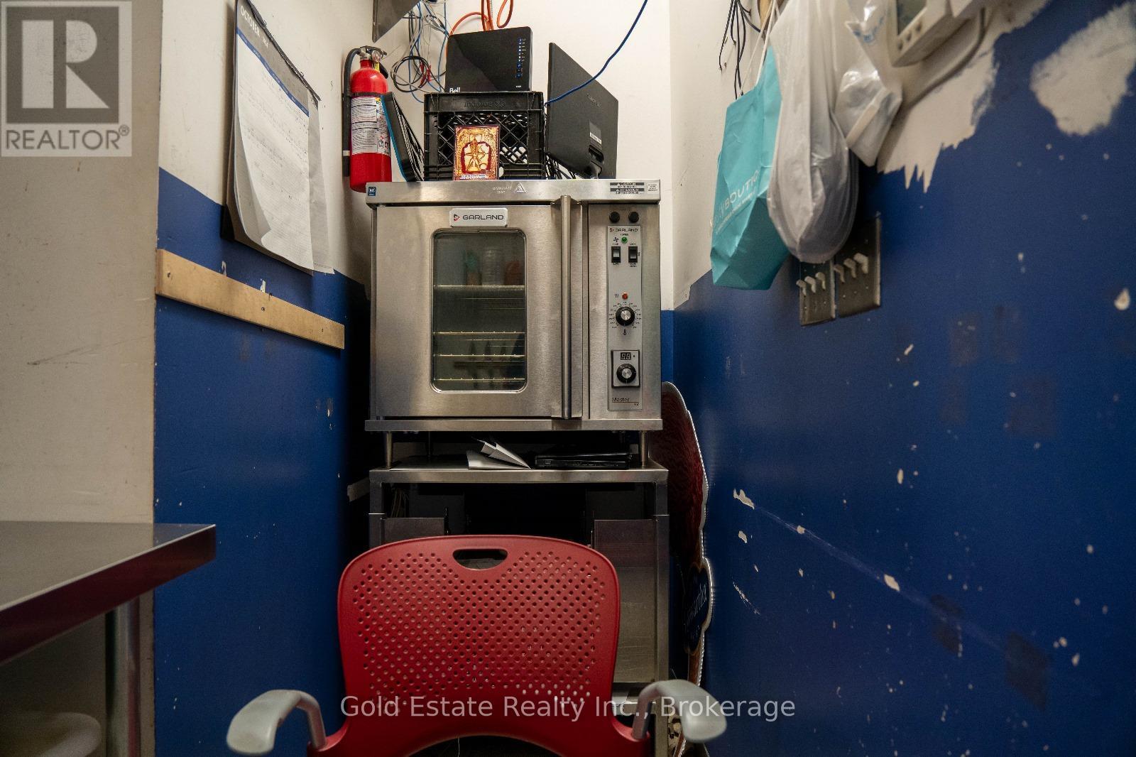 5101 Dixie Road S, Mississauga, Ontario  L4W 0E6 - Photo 13 - W12767674