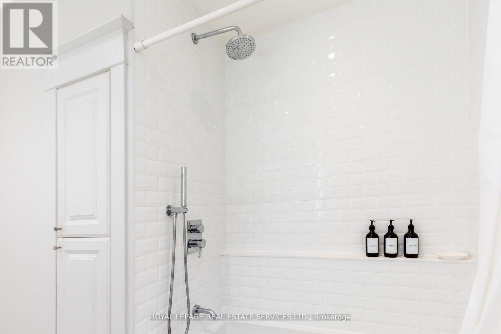 57 Boon Avenue, Toronto, Ontario  M6E 3Z2 - Photo 29 - W12767684