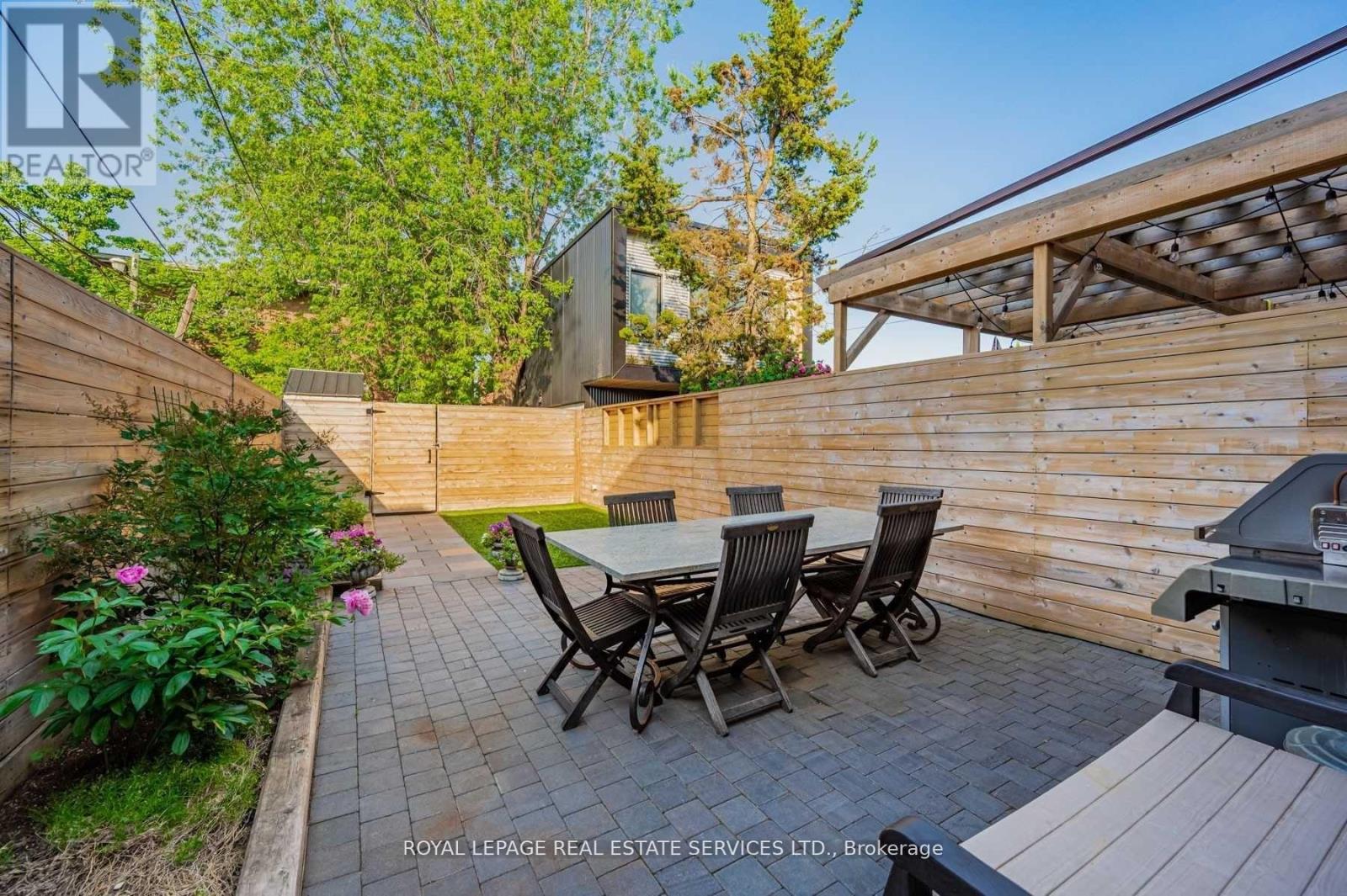 57 Boon Avenue, Toronto, Ontario  M6E 3Z2 - Photo 38 - W12767684