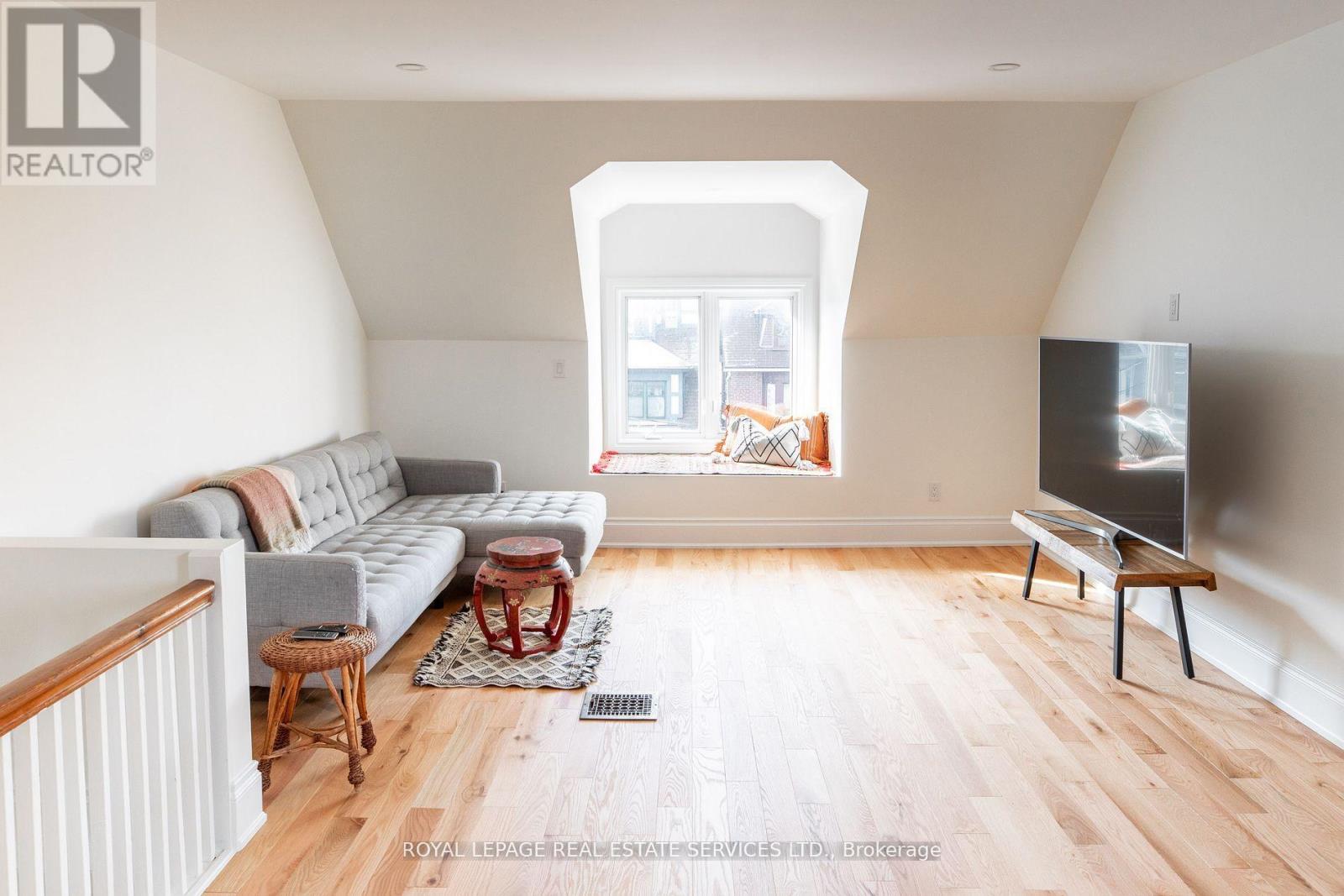 57 Boon Avenue, Toronto, Ontario  M6E 3Z2 - Photo 5 - W12767684