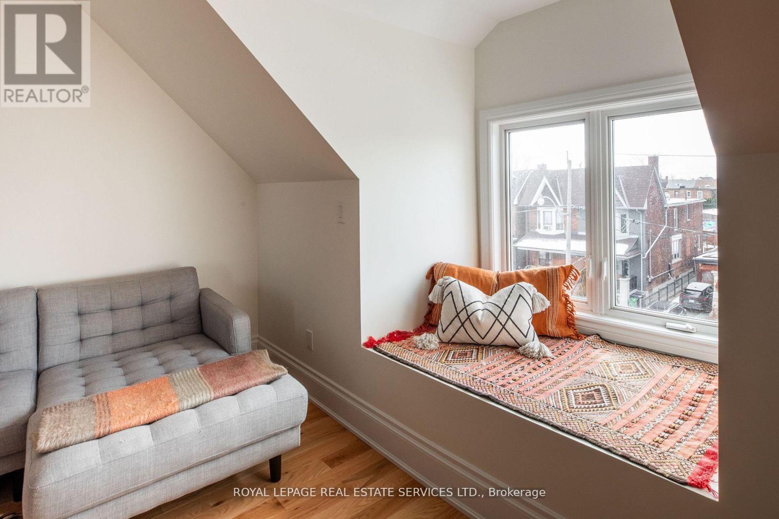 57 Boon Avenue, Toronto, Ontario  M6E 3Z2 - Photo 6 - W12767684