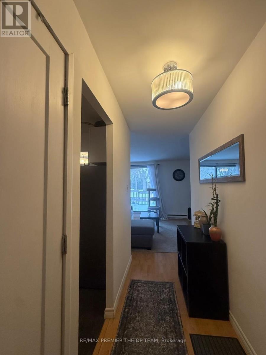 37 - 1016 Falgarwood Drive, Oakville, Ontario  L6H 2P5 - Photo 18 - W12767722