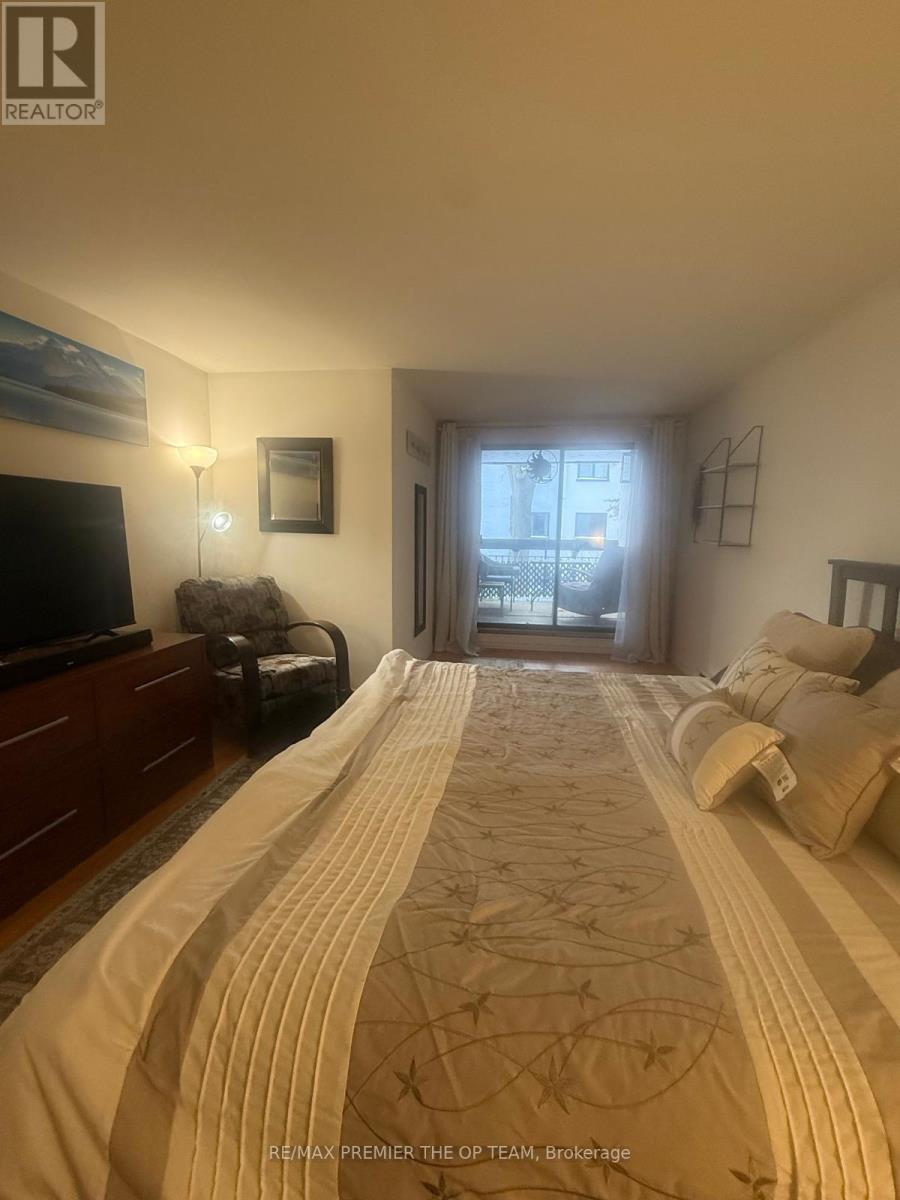 37 - 1016 Falgarwood Drive, Oakville, Ontario  L6H 2P5 - Photo 27 - W12767722