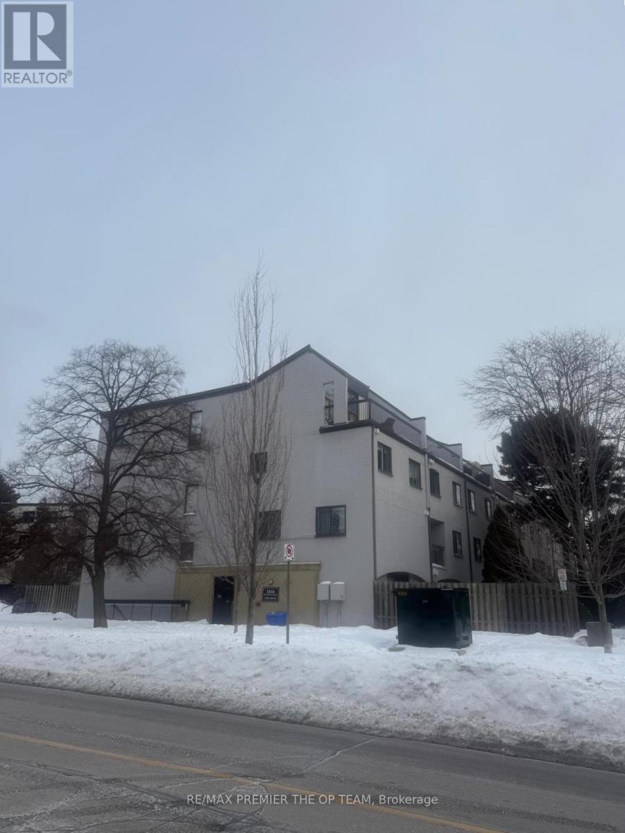 37 - 1016 Falgarwood Drive, Oakville, Ontario  L6H 2P5 - Photo 4 - W12767722