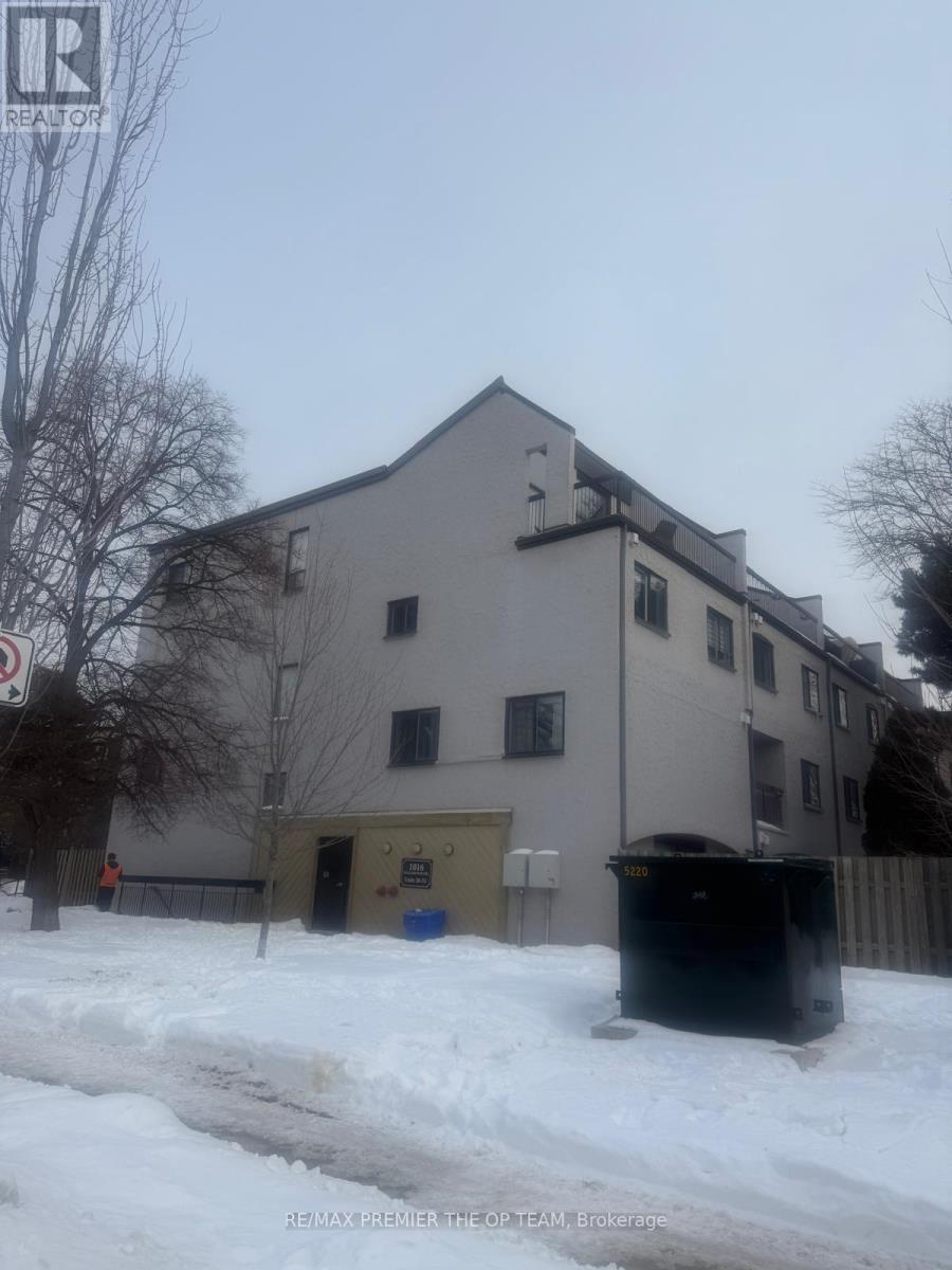 37 - 1016 Falgarwood Drive, Oakville, Ontario  L6H 2P5 - Photo 6 - W12767722