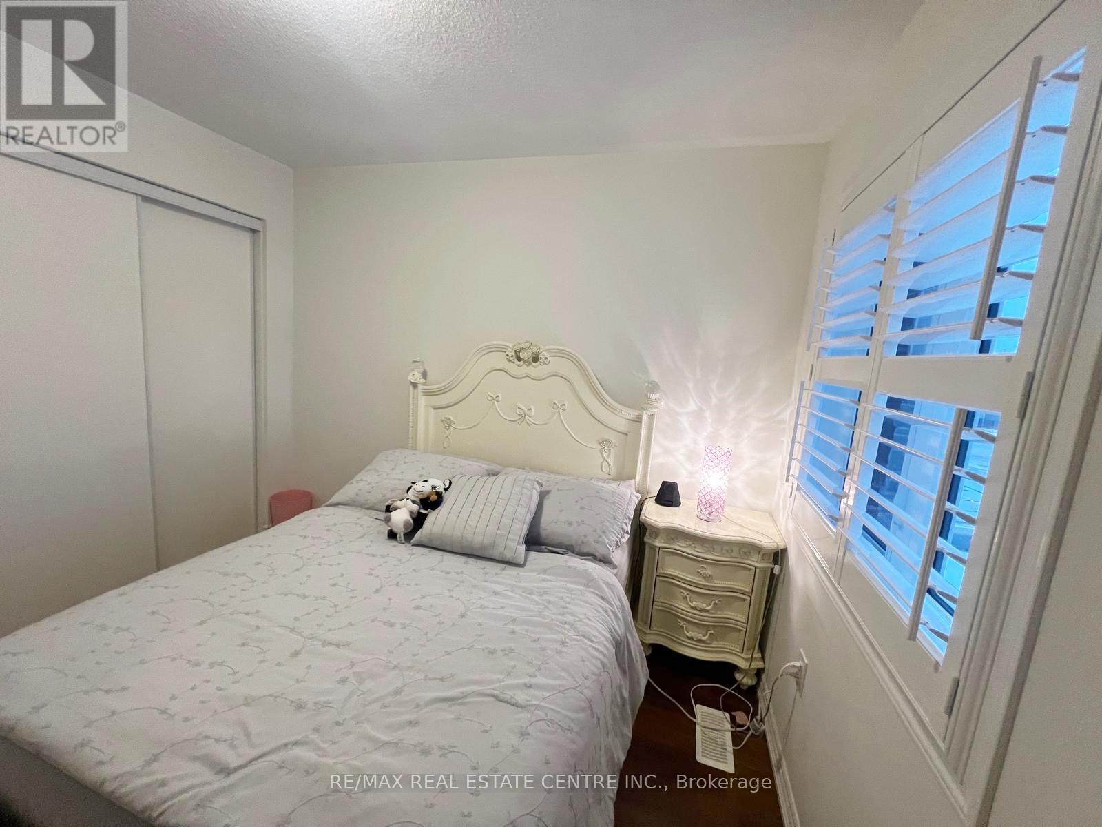 1300 Basswood Crescent, Milton, Ontario  L9T 7E7 - Photo 30 - W12767726