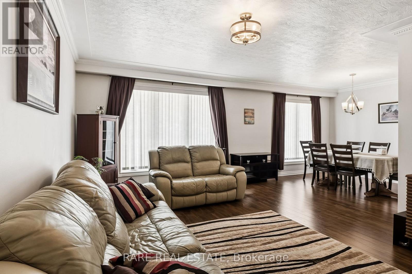 81 Tavistock Road, Toronto, Ontario  M3M 2N8 - Photo 6 - W12767744