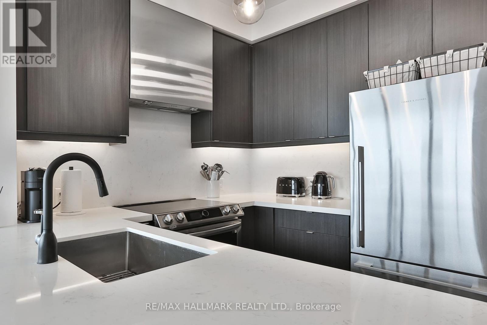 2004 - 50 Thomas Riley Road, Toronto, Ontario  M9B 0C5 - Photo 10 - W12767748