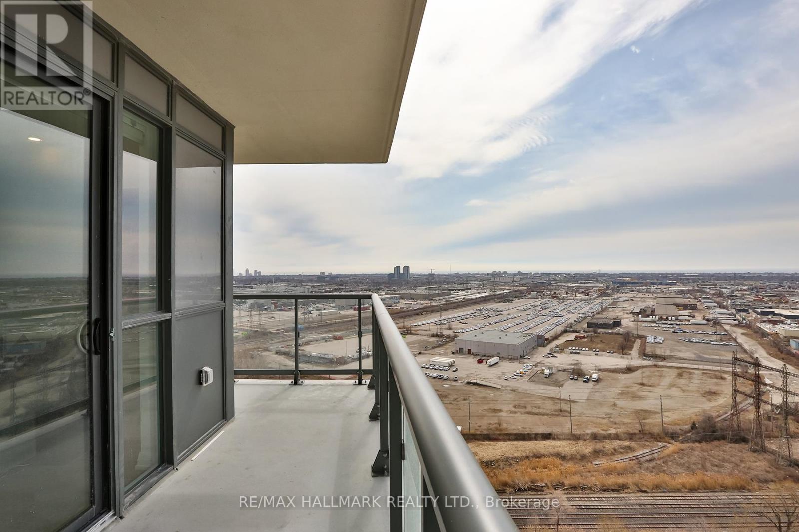 2004 - 50 Thomas Riley Road, Toronto, Ontario  M9B 0C5 - Photo 34 - W12767748