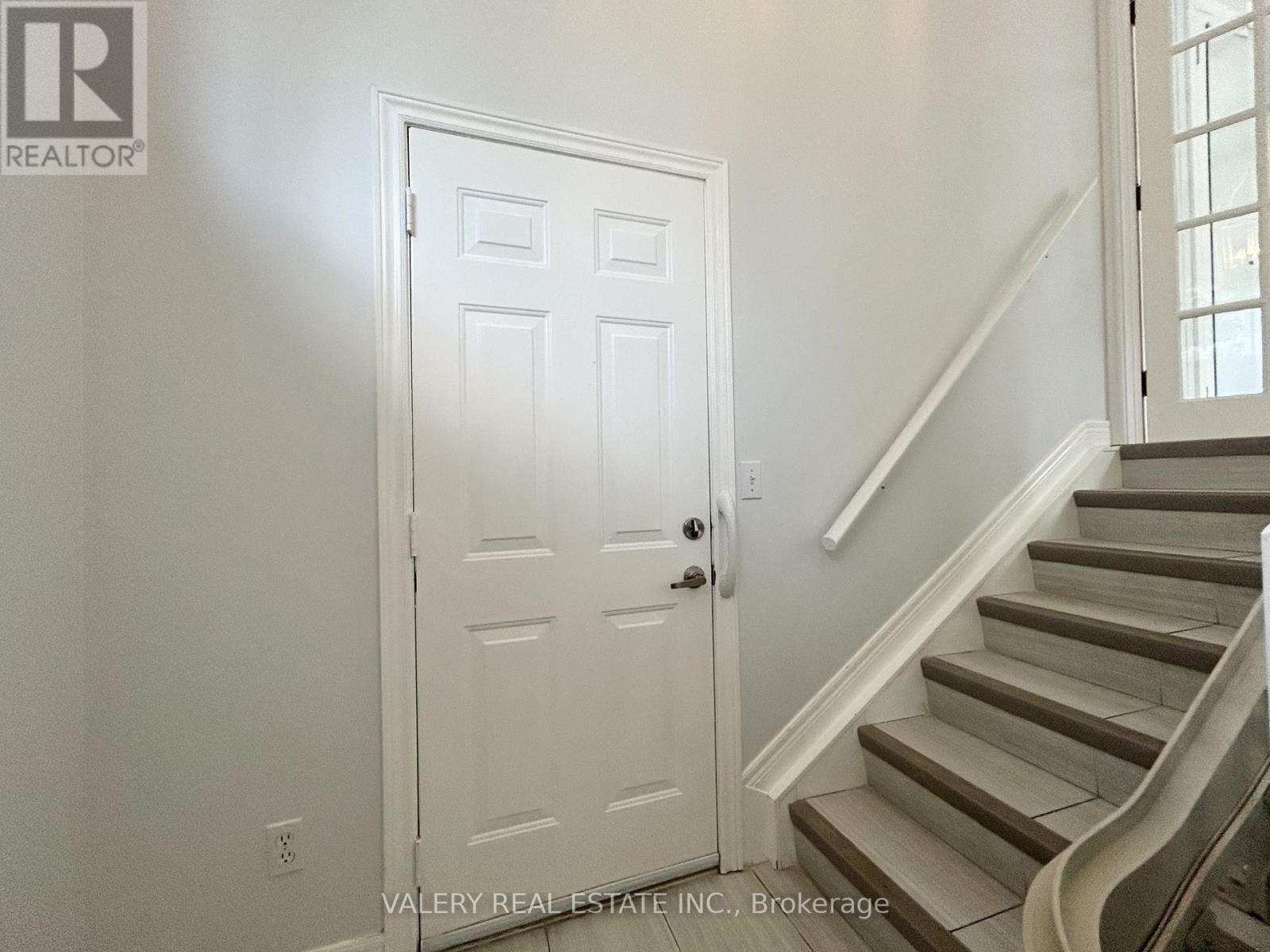 3 - 1559 Chateau Avenue, Tecumseh, Ontario  N8P 1M3 - Photo 13 - X12767698