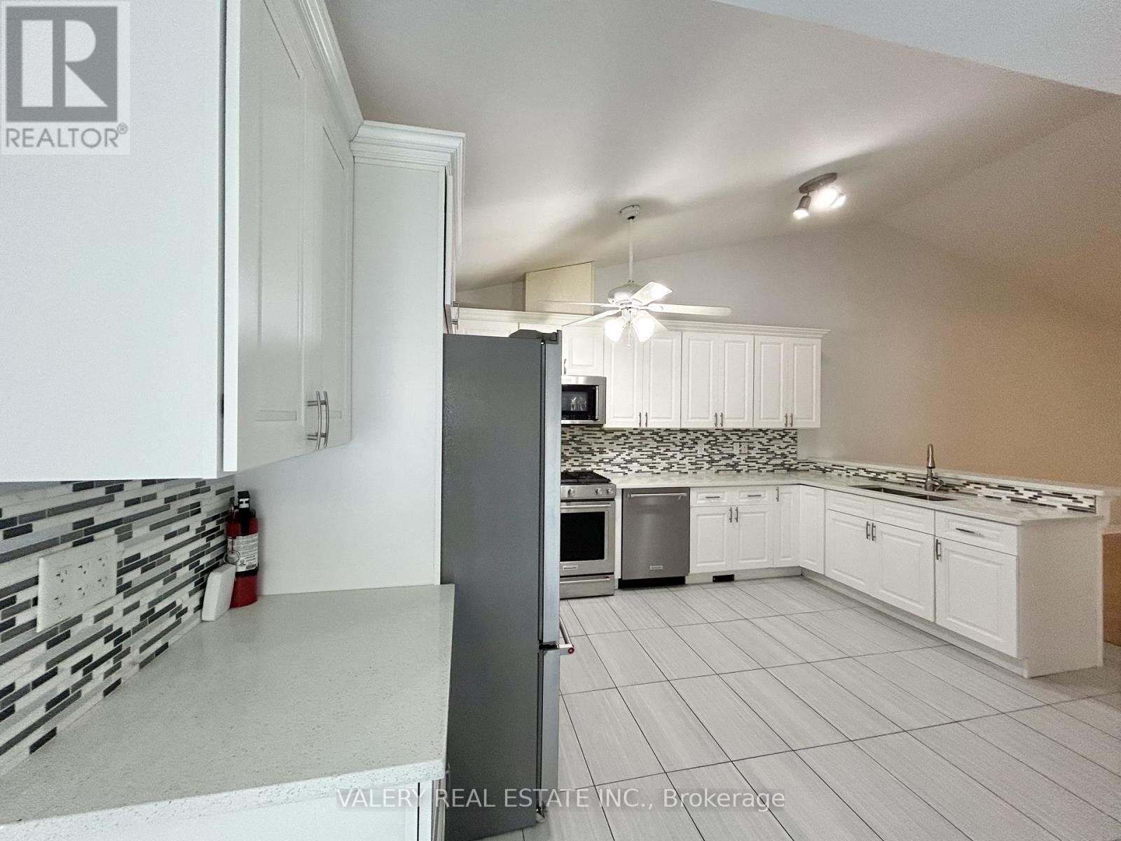 3 - 1559 Chateau Avenue, Tecumseh, Ontario  N8P 1M3 - Photo 16 - X12767698